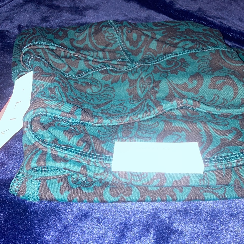 Livi green and black 7/8 leggings 14/16